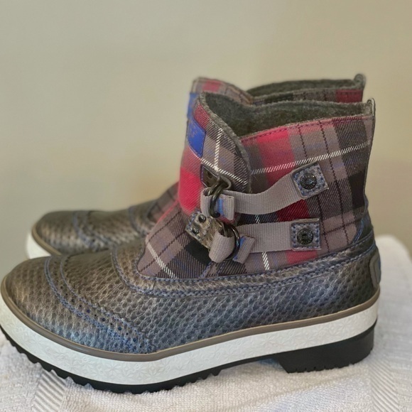 UGG MARRAIS WATERPROOF WINTER BOOTS SIZE 6 - Picture 5 of 12